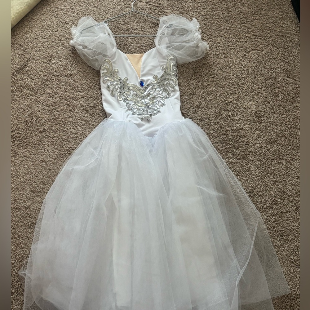 White Romantic TuTu Dance Costume